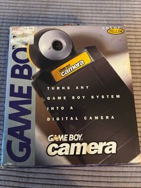 Nintendo Game Boy Camera Yellow Pre-Owned w/ Original Box
